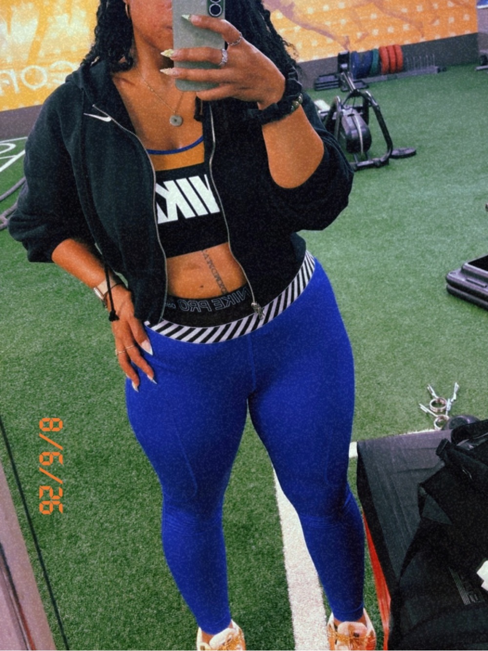 Nike Pro Blue and Tan Colorblock Sports Bra & Leggings Set